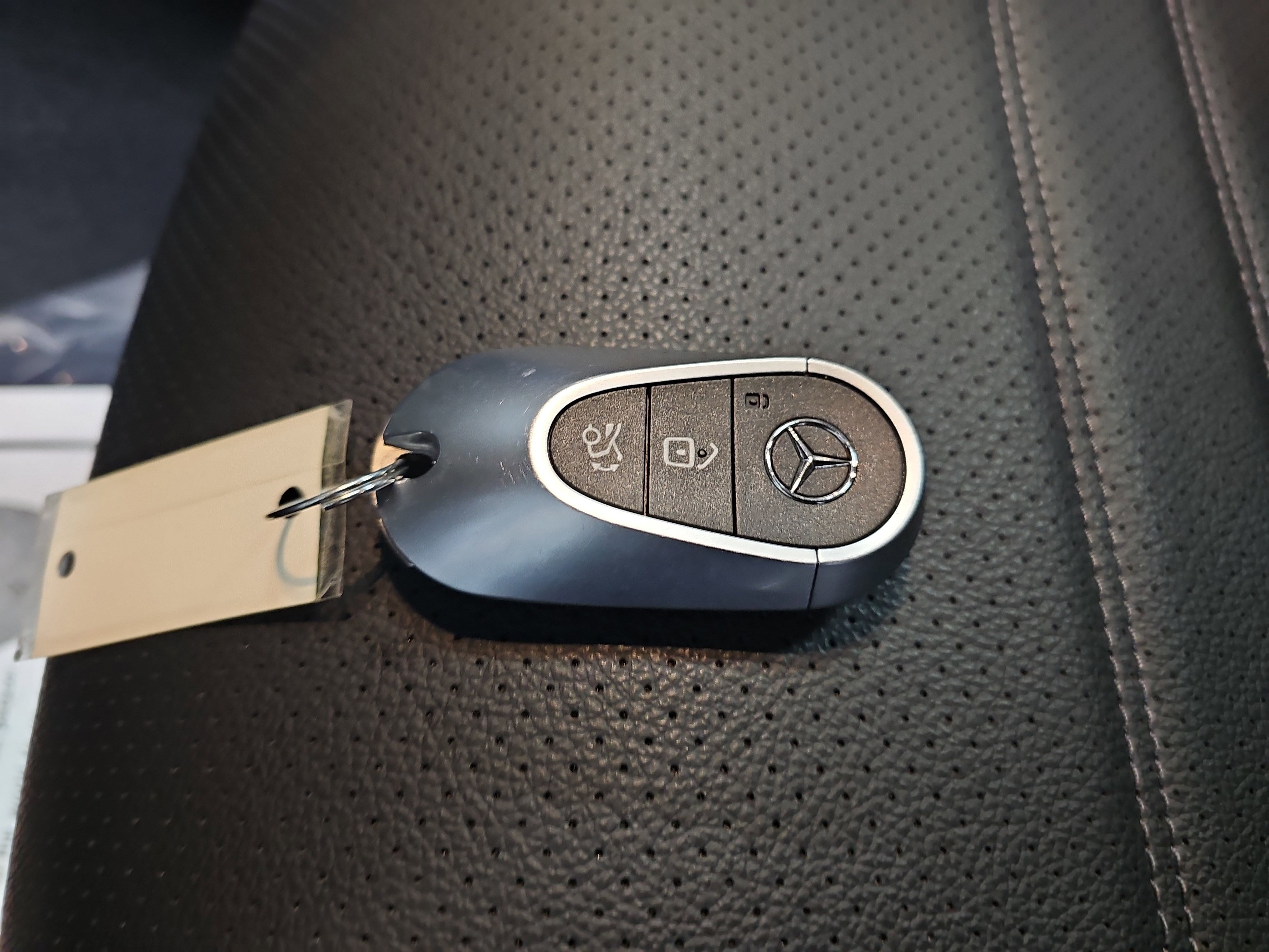 Certified 2023 Mercedes-Benz GLC 300 4MATIC image 38