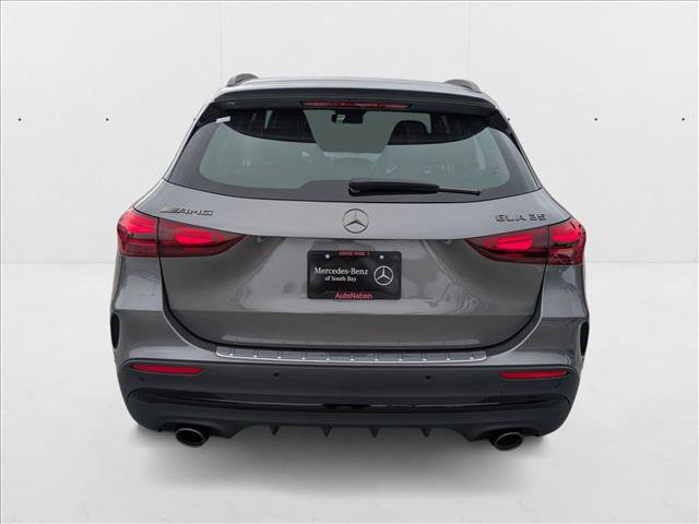 New 2025 Mercedes-Benz GLA 35 AMG 4MATIC image 6