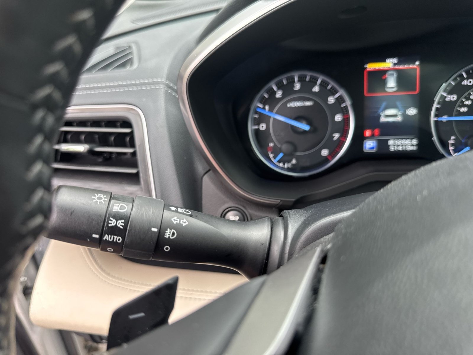 Used 2022 Subaru Ascent Touring w/ Popular Package #2A AWD/4WD image 27