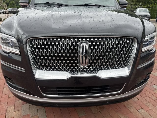 Used 2022 Lincoln Navigator Reserve AWD/4WD image 22