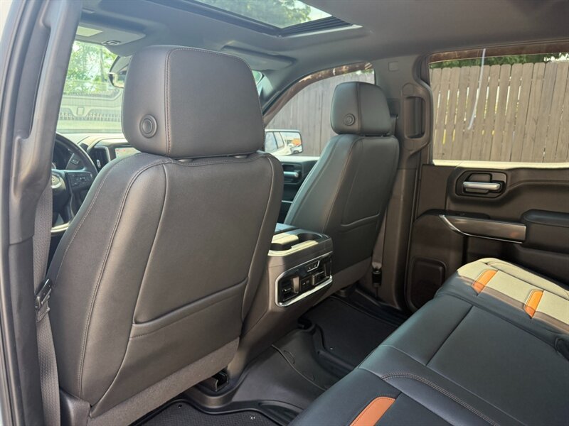 Used 2021 GMC Sierra 1500 AT4 w/ AT4 Premium Package AWD/4WD image 28