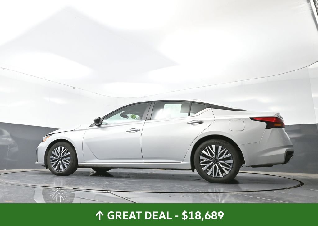 Used 2024 Nissan Altima 2.5 SV image 54