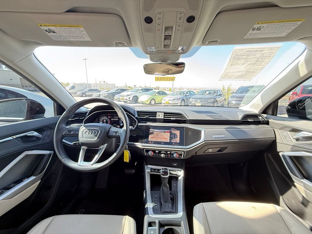 Used 2022 Audi Q3 2.0T Premium Plus AWD/4WD image 16