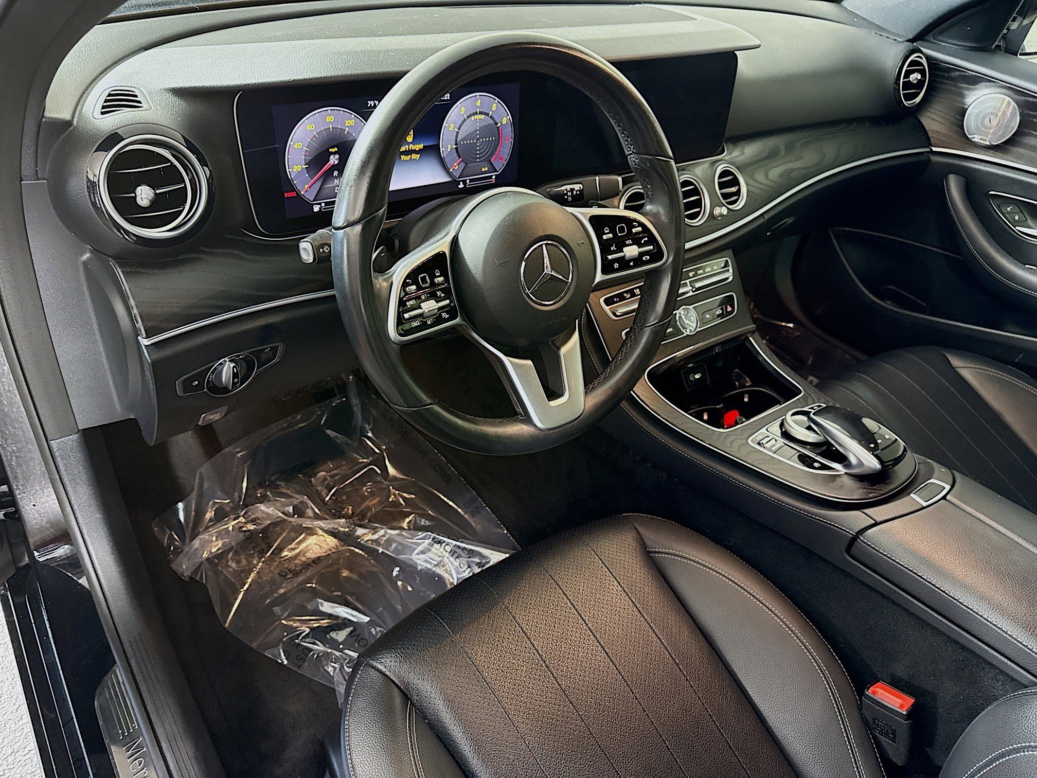 Used 2020 Mercedes-Benz E 350 Sedan w/ Premium Package image 23