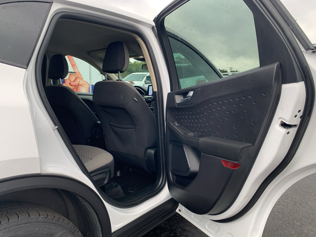 Used 2020 Ford Escape SE Sport image 24