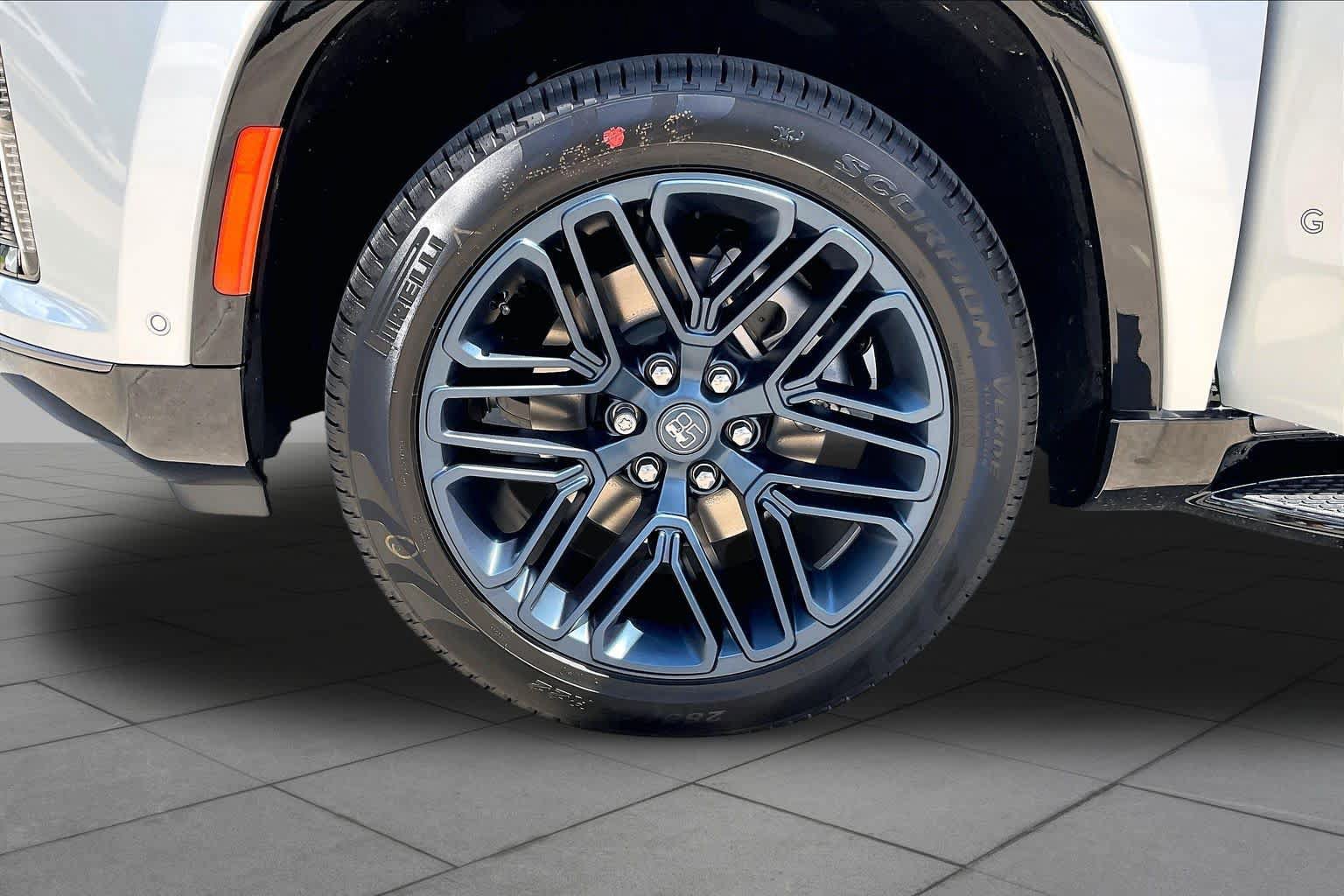 New 2026 Jeep Grand Wagoneer L 4WD image 11