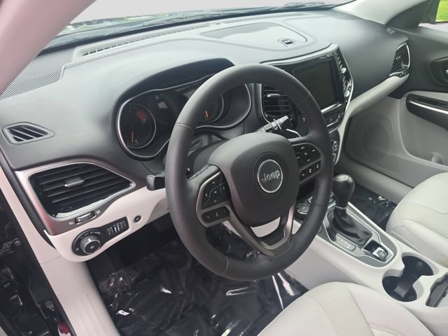 Used 2022 Jeep Cherokee Limited AWD/4WD image 16