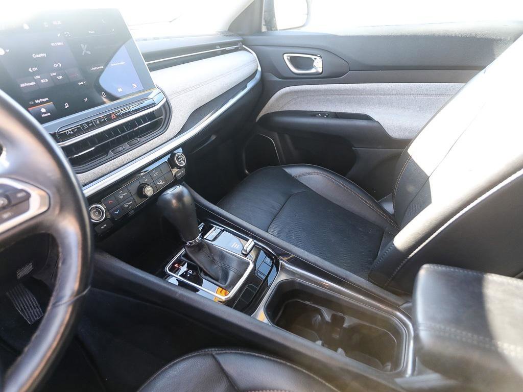 Used 2022 Jeep Compass Latitude image 18