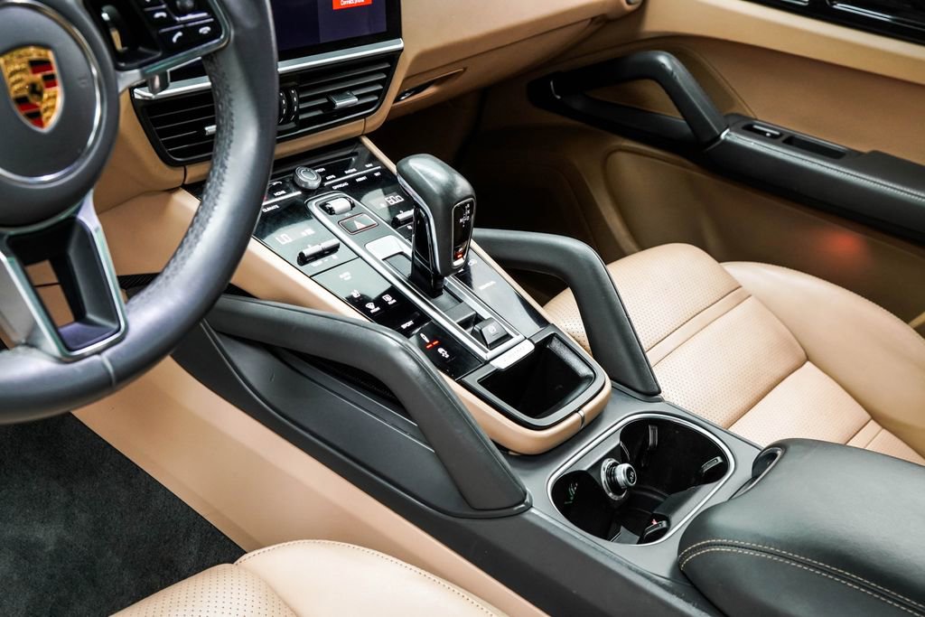 Used 2021 Porsche Cayenne S image 21