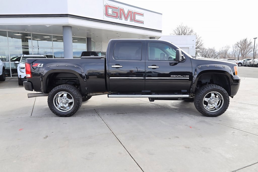 Used 2011 GMC Sierra 3500 Denali image 7