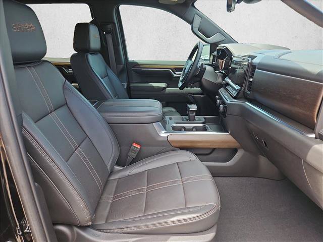 Certified 2024 Chevrolet Silverado 1500 High Country w/ High Country Premium Package AWD/4WD image 28