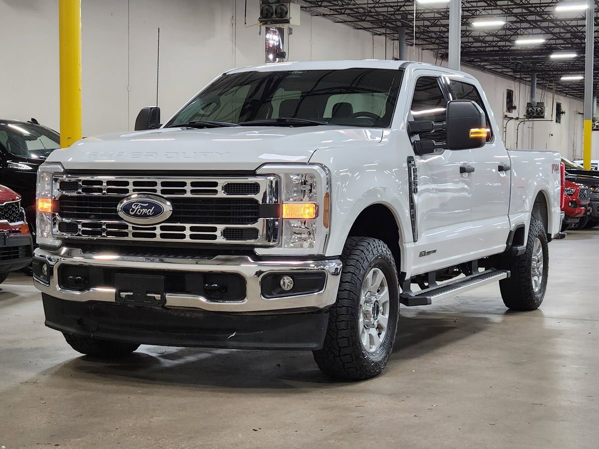 Used 2024 Ford F250 XLT w/ FX4 Off-Road Package AWD/4WD image 4
