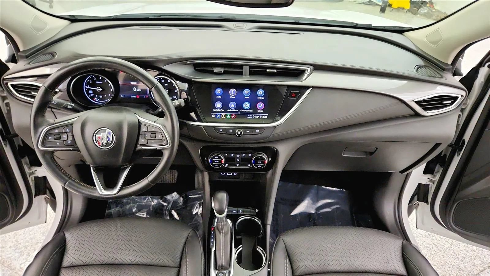 Used 2023 Buick Encore GX Essence w/ Experience Buick Package FWD image 36