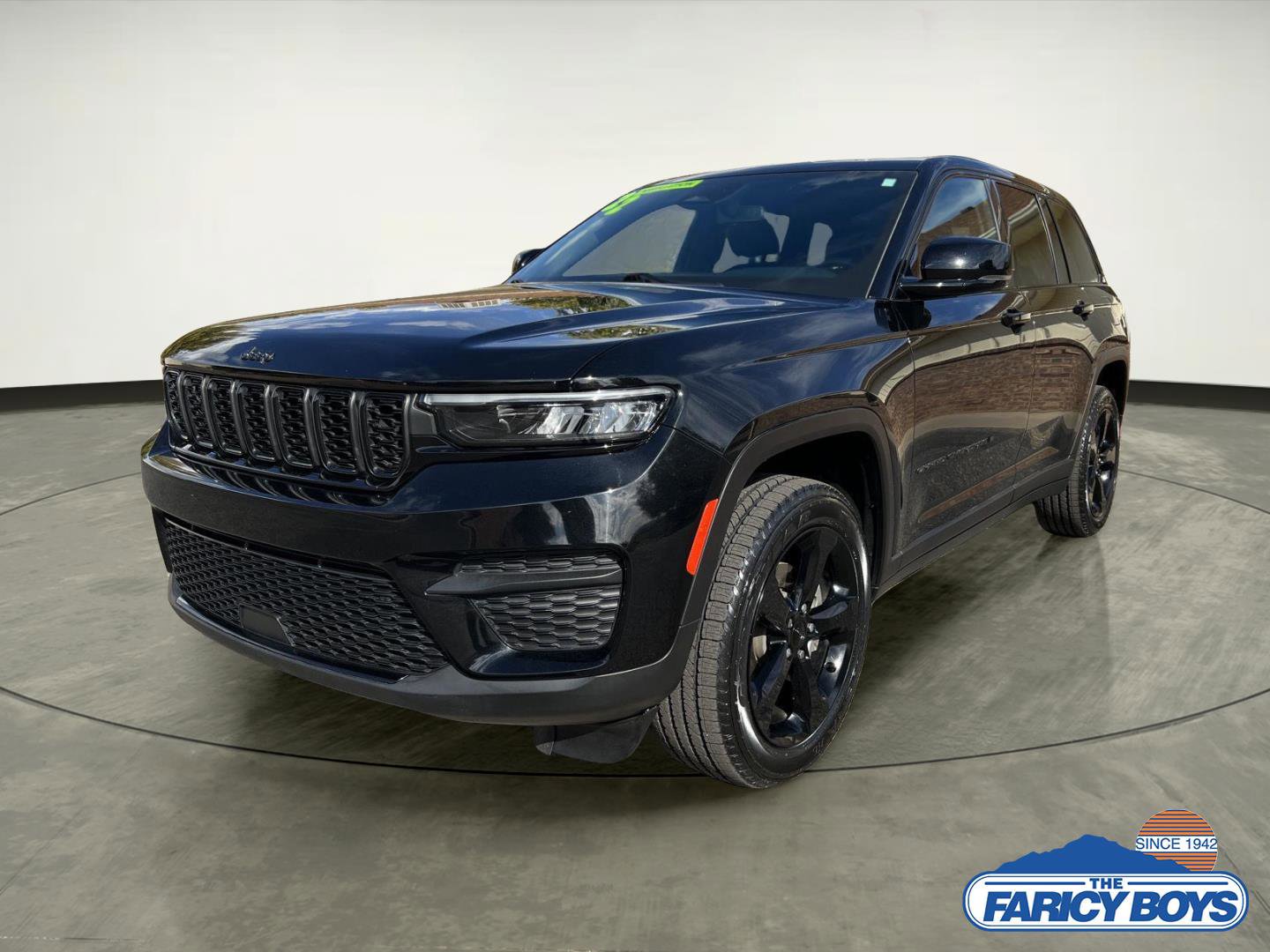 Used 2022 Jeep Grand Cherokee Altitude image 1