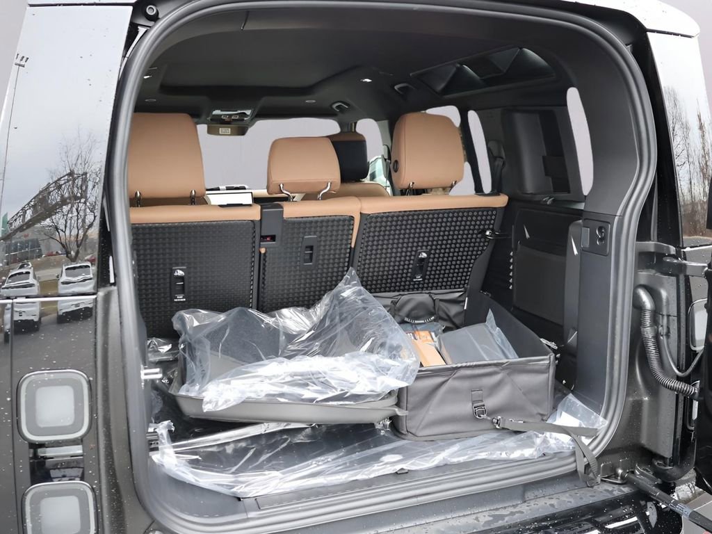 New 2026 Land Rover Defender 110 S image 16