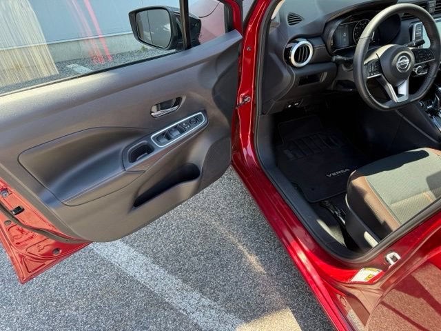Certified 2020 Nissan Versa SR w/ Convenience Package FWD image 16