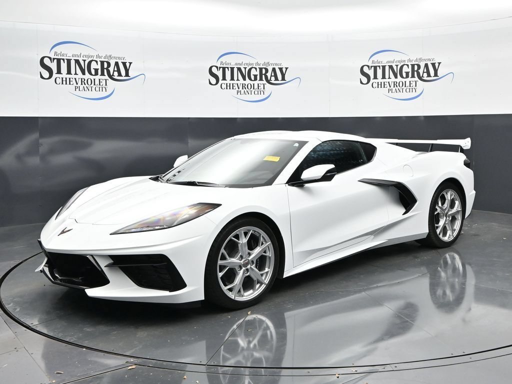 Used 2020 Chevrolet Corvette Stingray Coupe w/ 1LT RWD image 3