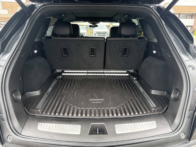 Used 2020 Cadillac XT5 Premium Luxury w/ LPO, Floor Liner Package AWD/4WD image 28