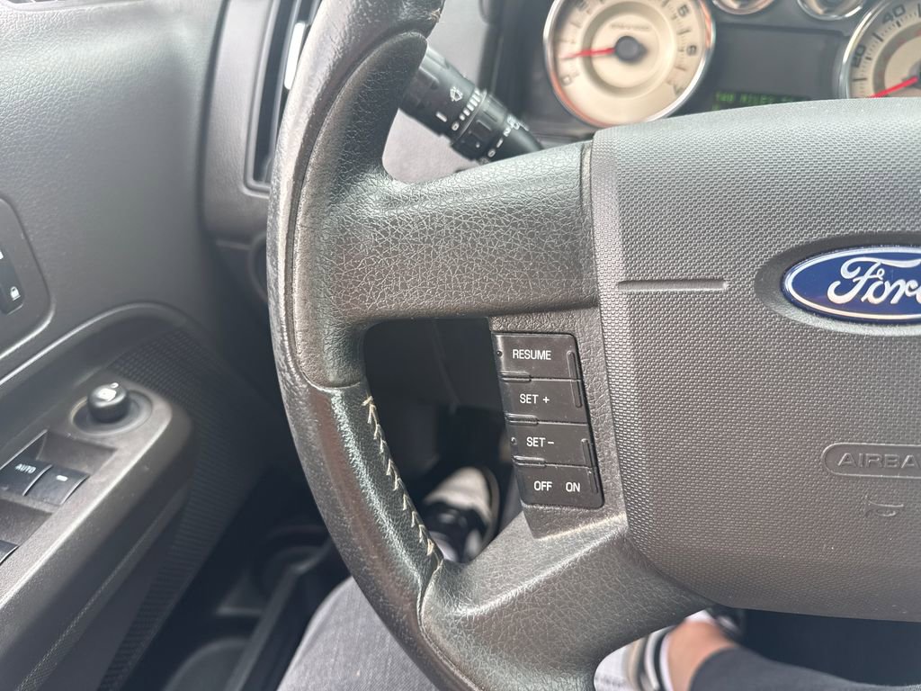 Used 2010 Ford Edge SEL image 27