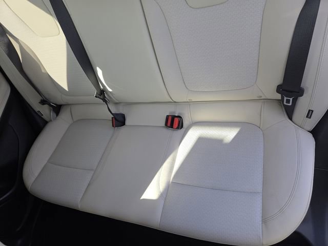 Certified 2023 Buick Encore GX Preferred w/ Cold Weather Comfort Package FWD image 26