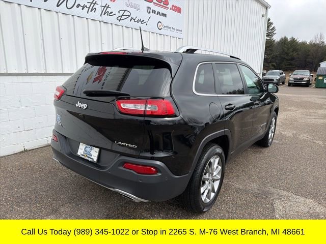 Used 2018 Jeep Cherokee Limited w/ Technology Group image 11