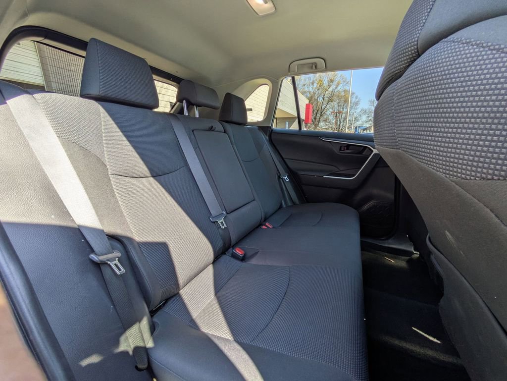 Used 2024 Toyota RAV4 LE image 57