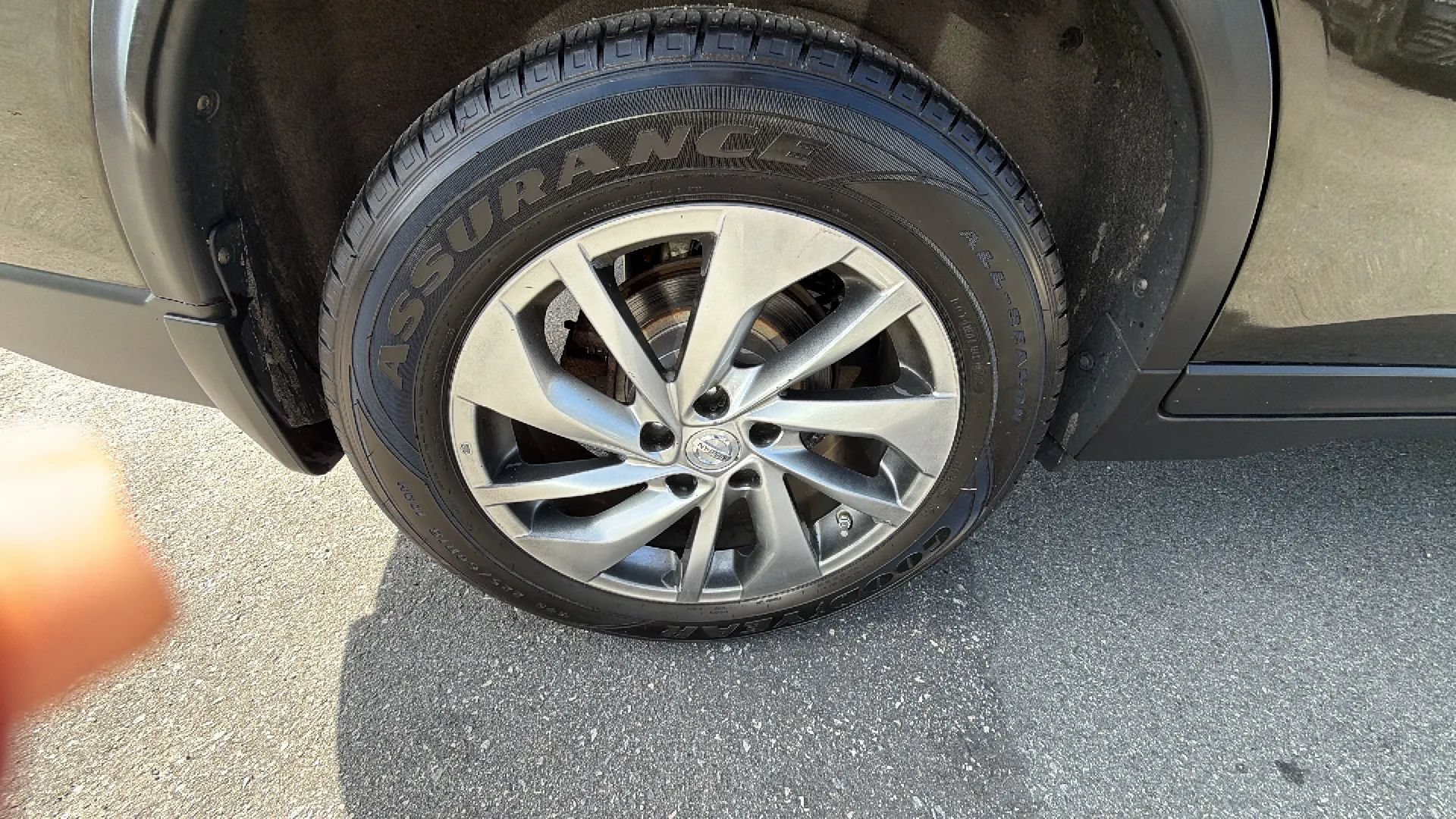 Used 2014 Nissan Rogue SL AWD/4WD image 9