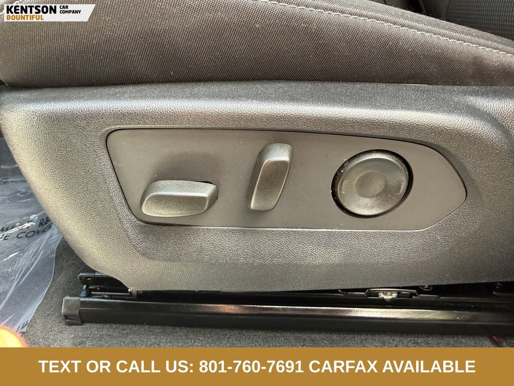 Used 2024 GMC Canyon Elevation w/ Convenience Package AWD/4WD image 30