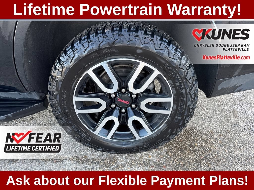 Used 2022 GMC Yukon AT4 AWD/4WD image 17