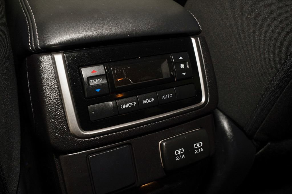 Used 2019 Subaru Ascent Premium image 8