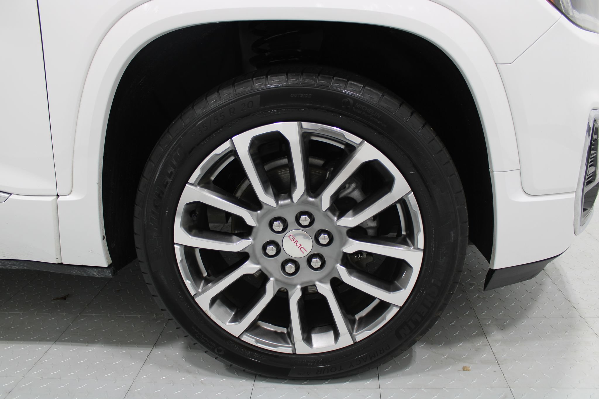 Used 2023 GMC Acadia Denali AWD/4WD image 5