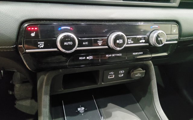 Used 2023 Honda Pilot Touring image 23