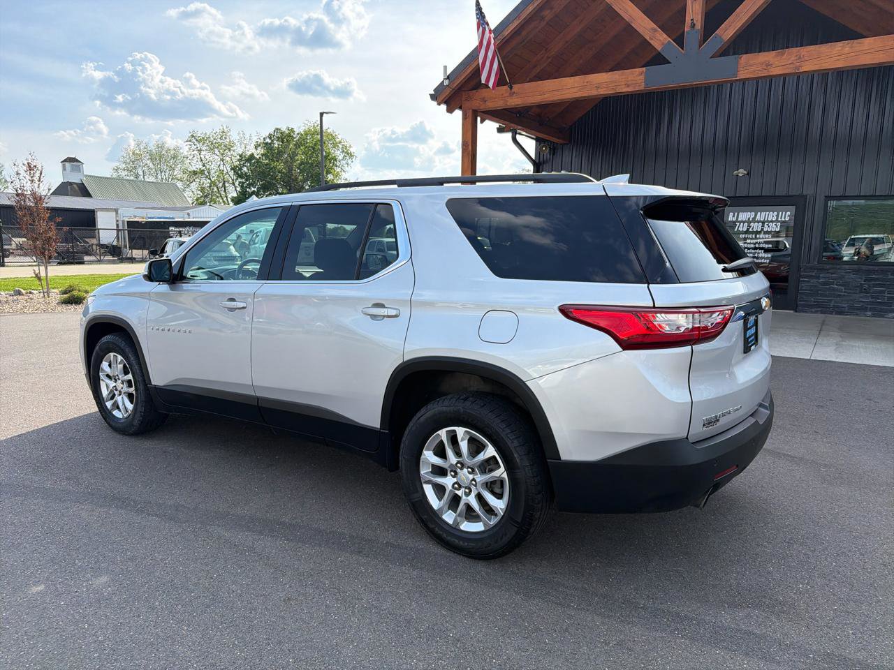 Used 2020 Chevrolet Traverse LT AWD/4WD image 6