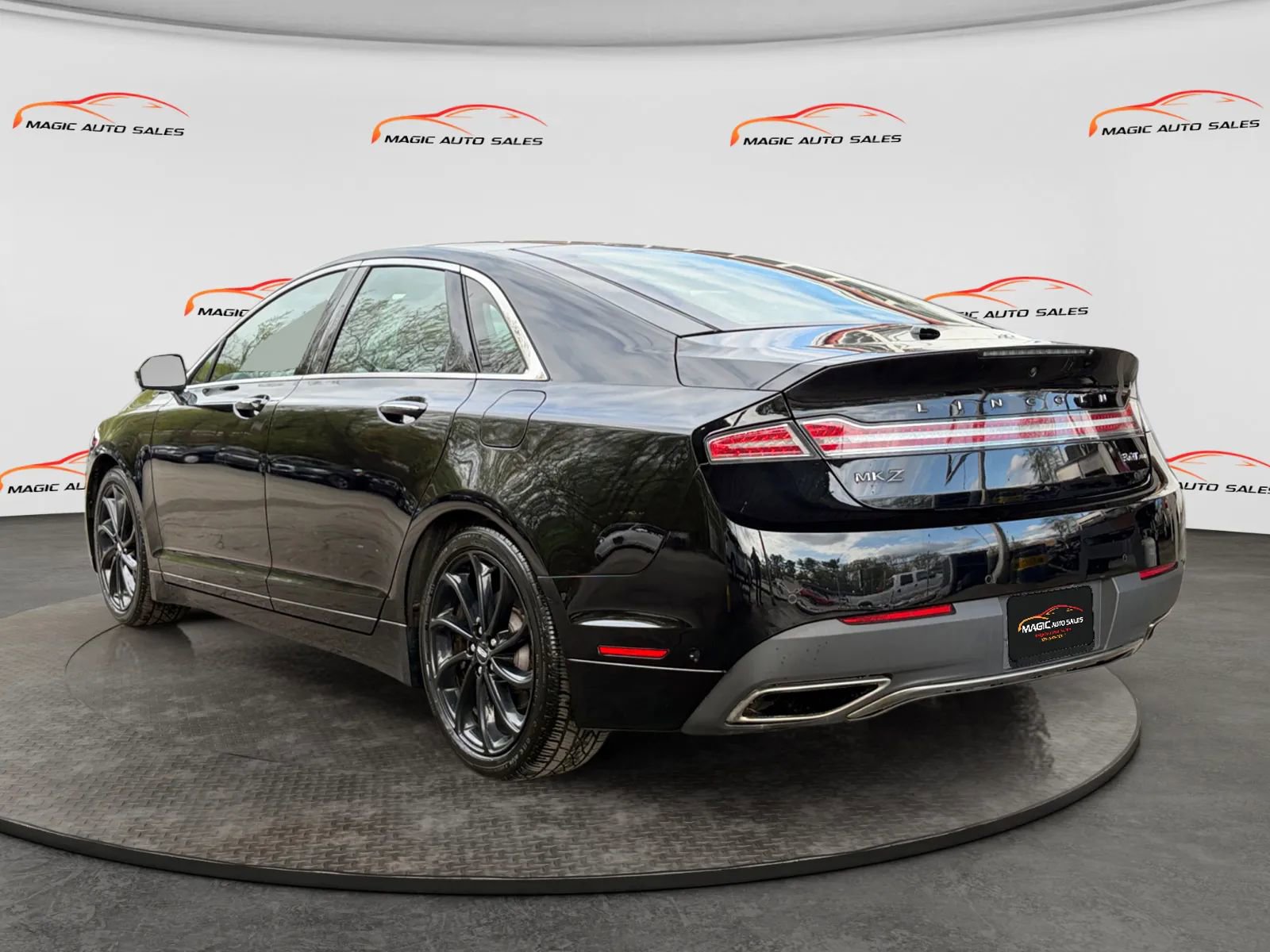 Used 2020 Lincoln MKZ Reserve w/ Monochromatic Package AWD/4WD image 6