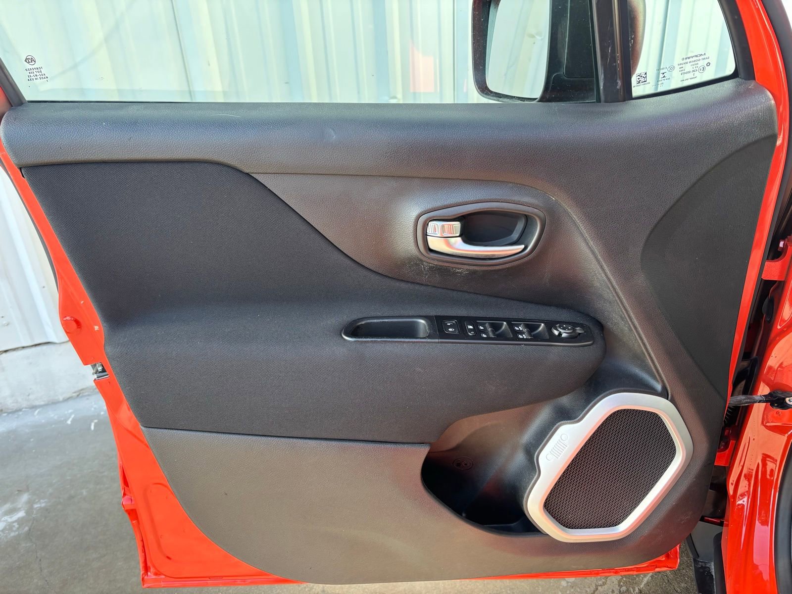 Used 2021 Jeep Renegade Sport w/ Sport Appearance Group FWD image 13