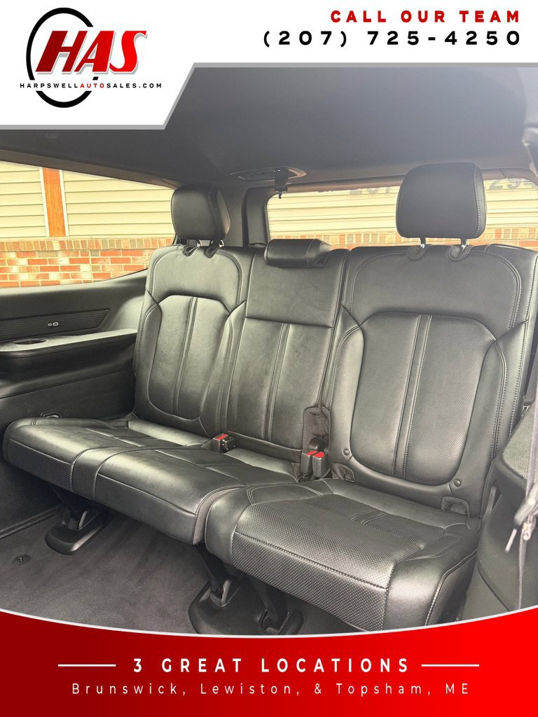 Used 2024 Jeep Wagoneer Series II AWD/4WD image 12