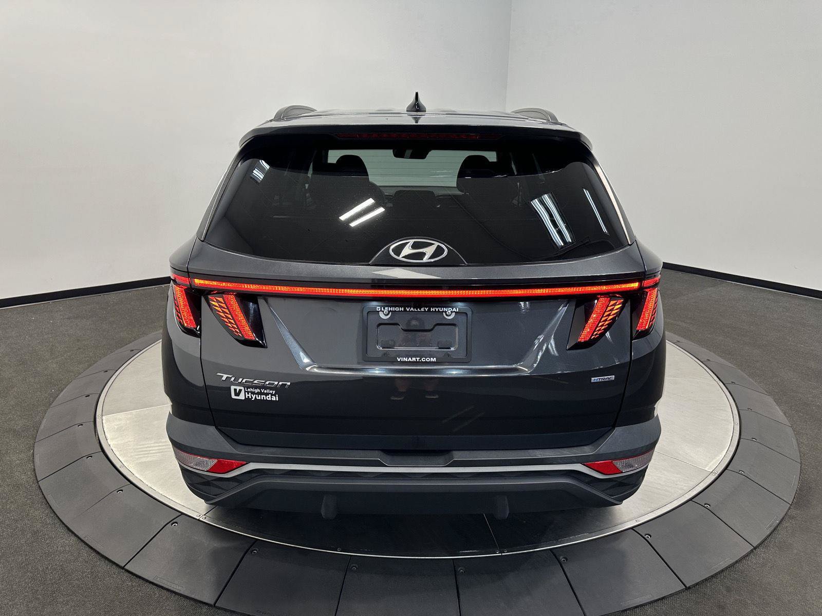 Certified 2023 Hyundai Tucson SEL AWD/4WD image 6