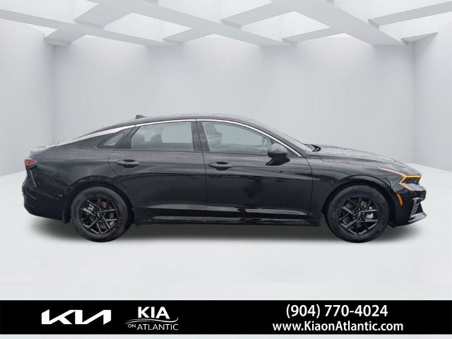 New 2027 Kia K5 LXS FWD image 2