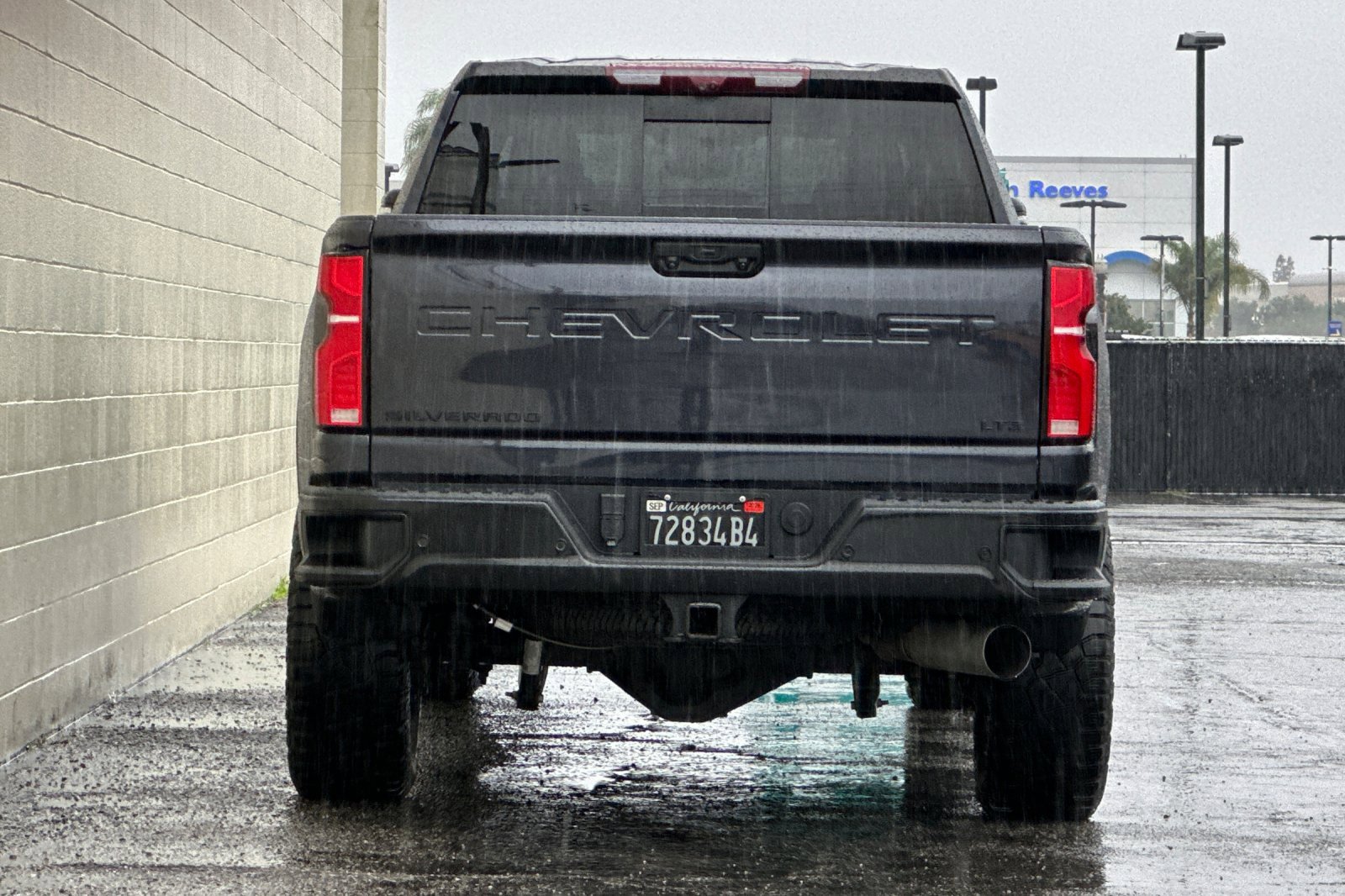 Used 2024 Chevrolet Silverado 3500 LTZ w/ LTZ Premium Package image 5