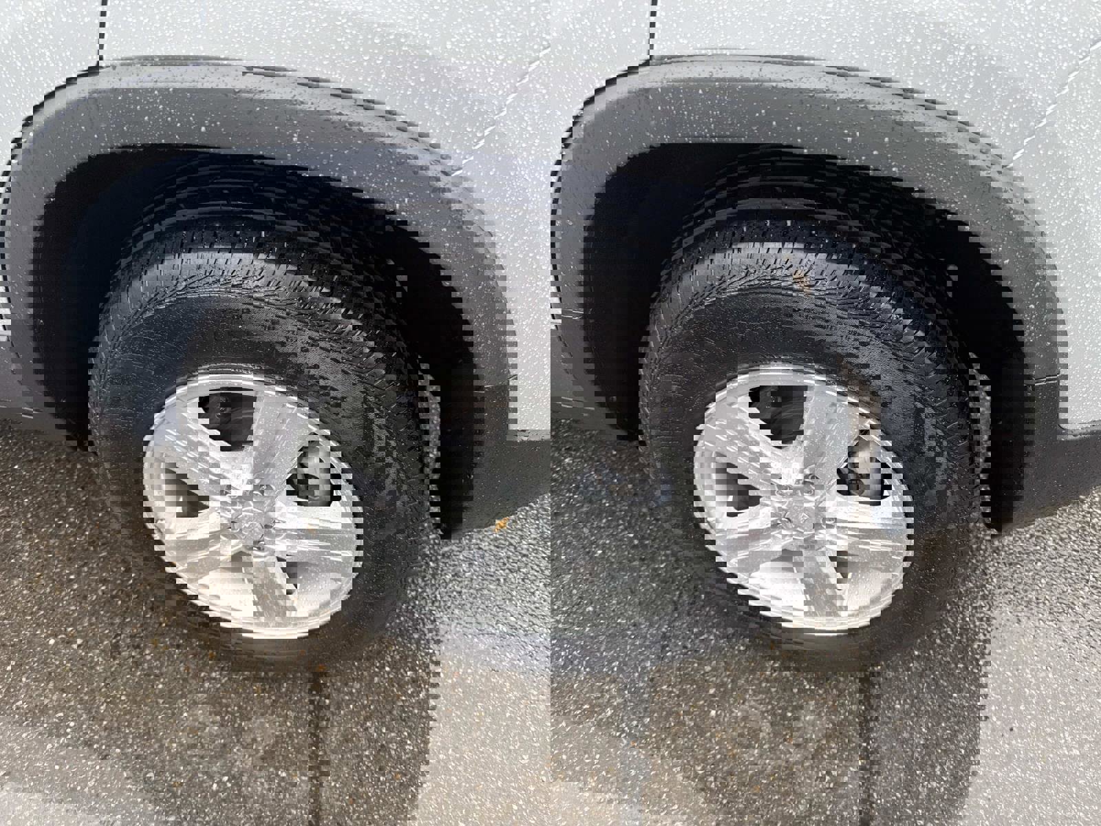 Used 2022 Chevrolet Trax LS w/ Tint and Cruise Package image 11