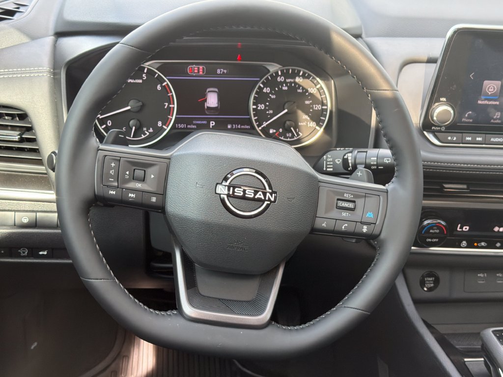 Used 2026 Nissan Rogue Dark Armor FWD image 15