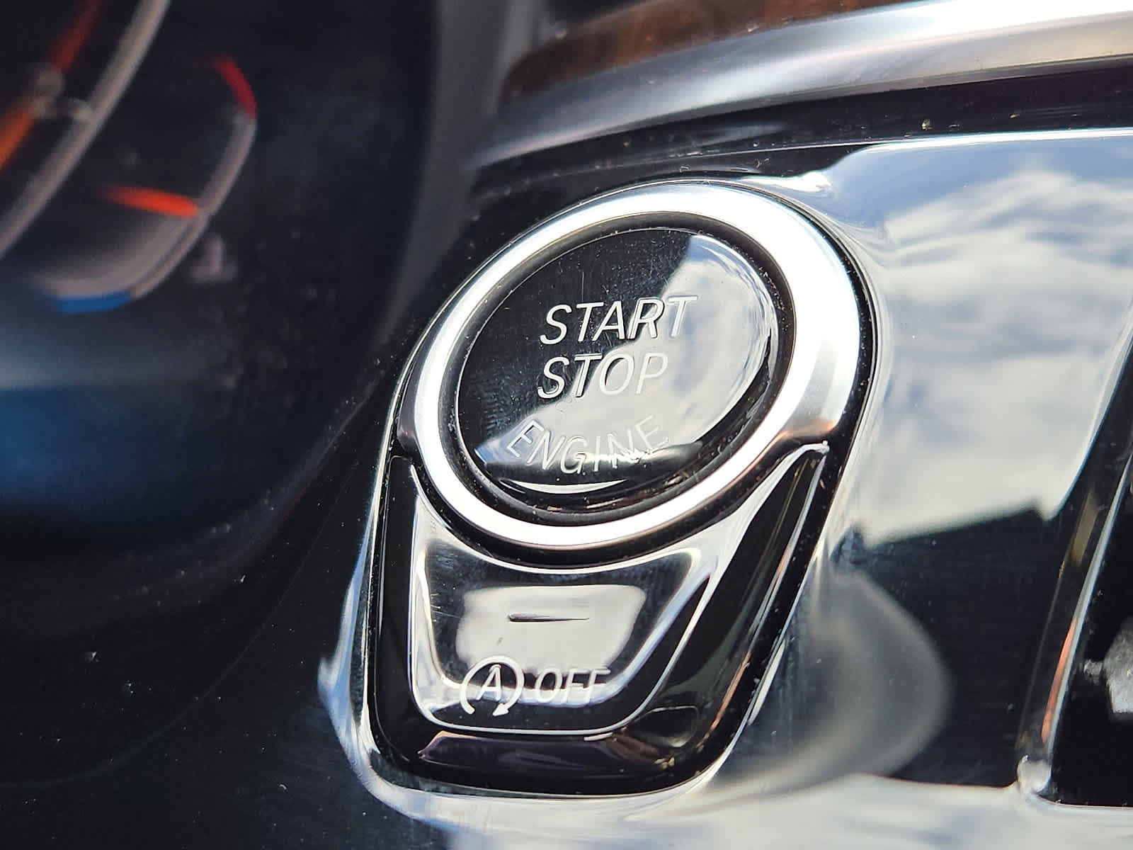 Used 2020 BMW 530i xDrive w/ Premium Package image 25