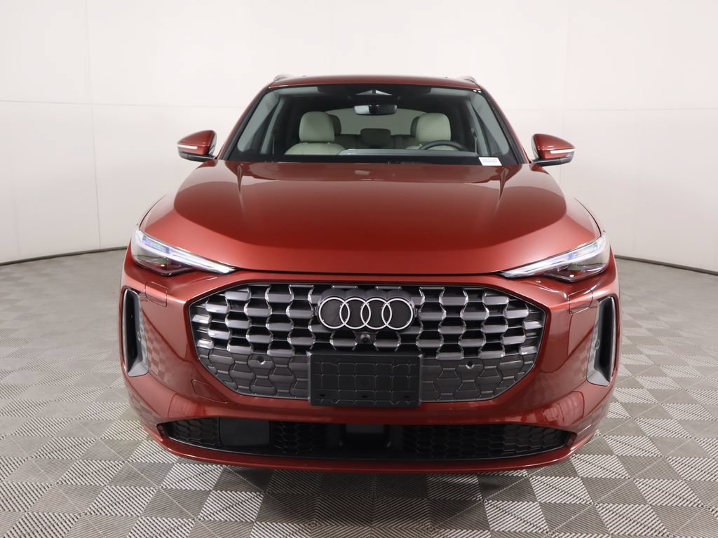 Used 2025 Audi Q5 Premium Plus w/ Premium Plus AWD/4WD image 3