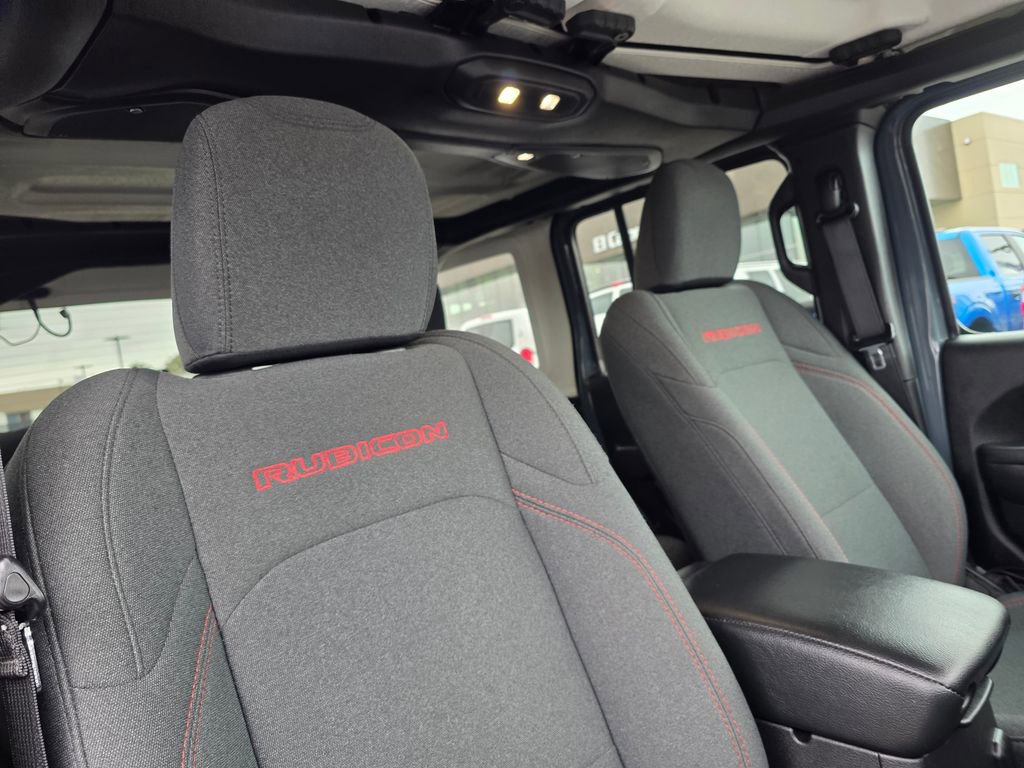 Used 2025 Jeep Wrangler Rubicon image 11