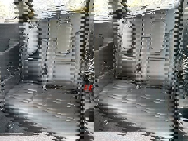 Used 2021 Ford Explorer XLT w/ Equipment Group 202A image 15