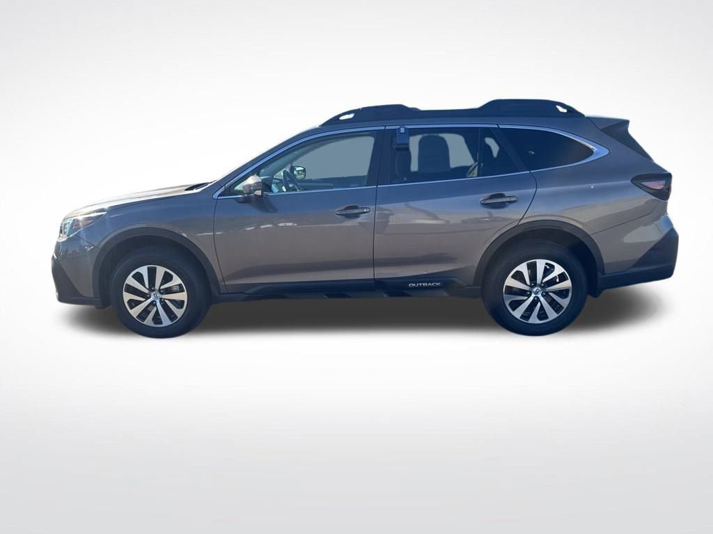 Used 2021 Subaru Outback Premium image 4