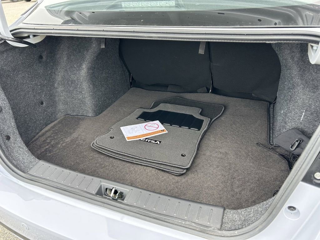 Used 2025 Nissan Versa SV w/ Trunk Package image 28