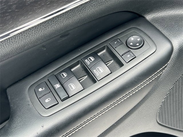 Used 2014 Jeep Grand Cherokee Limited image 14