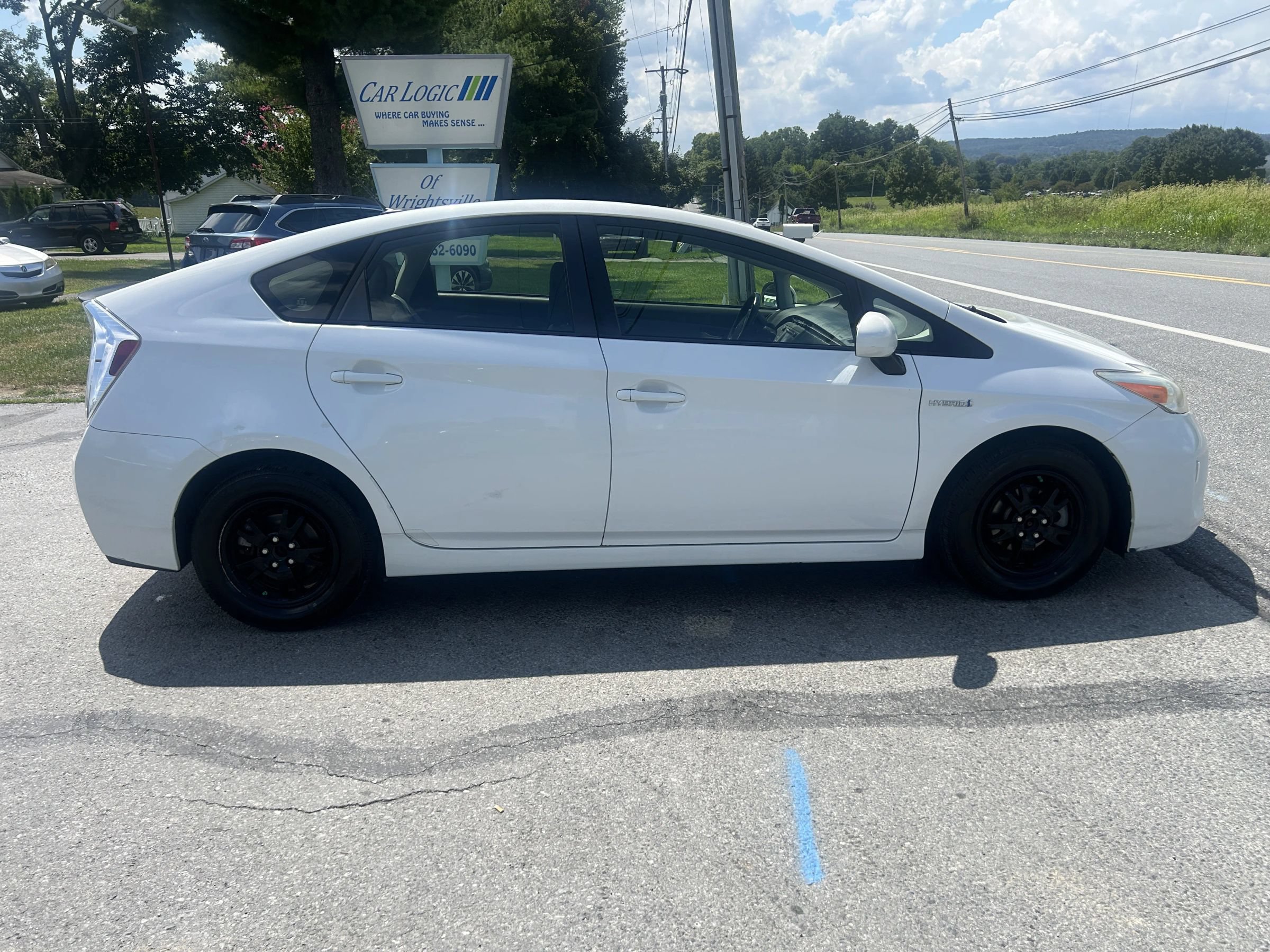 Used 2013 Toyota Prius Four FWD image 10