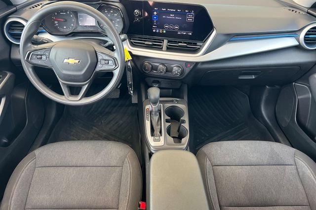 Used 2024 Chevrolet Trax LS FWD image 15